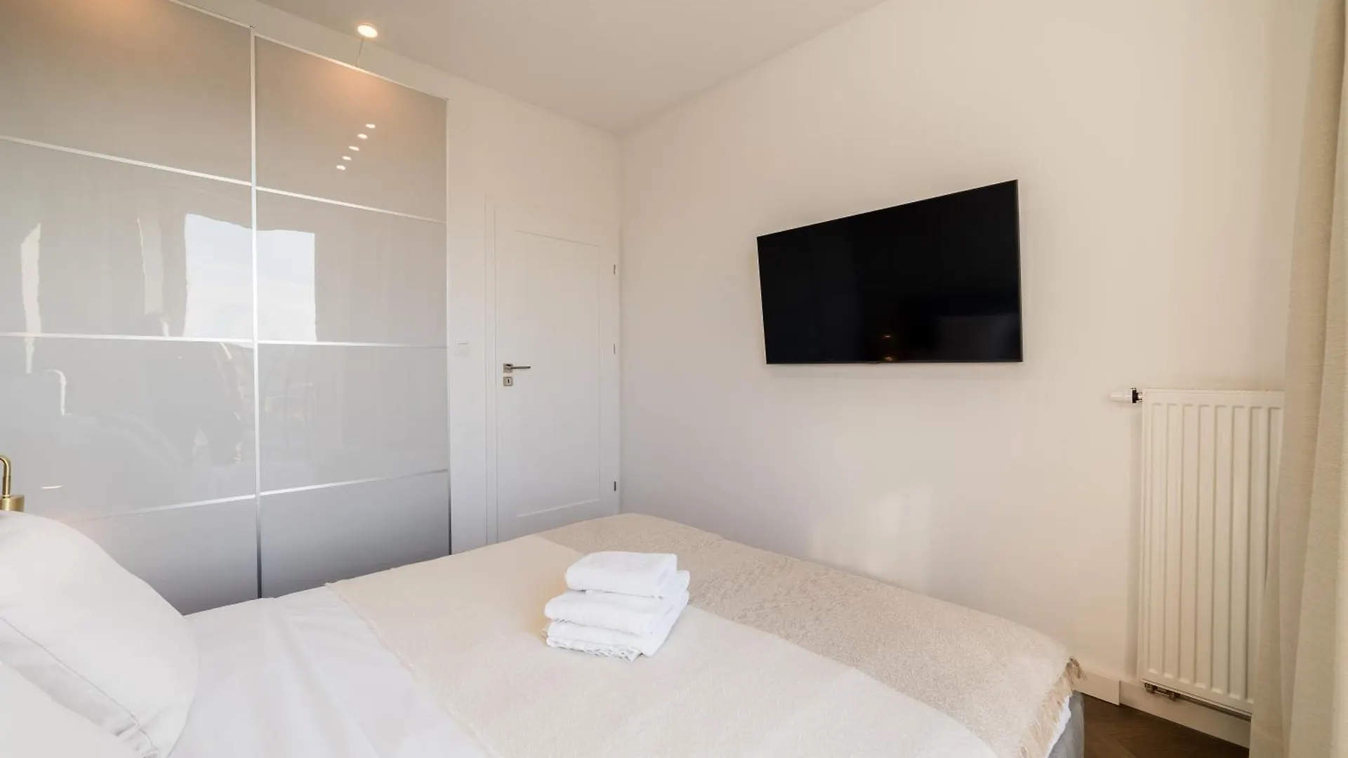 Warta River Glamour Apartment Poznań 0*,  Polska